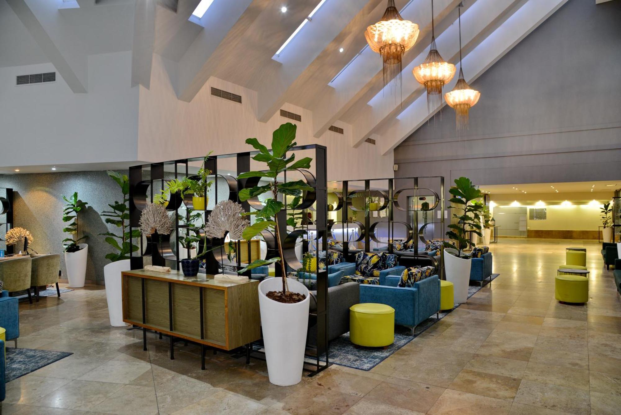 Lagoon Beach Hotel & Spa Le Cap Extérieur photo