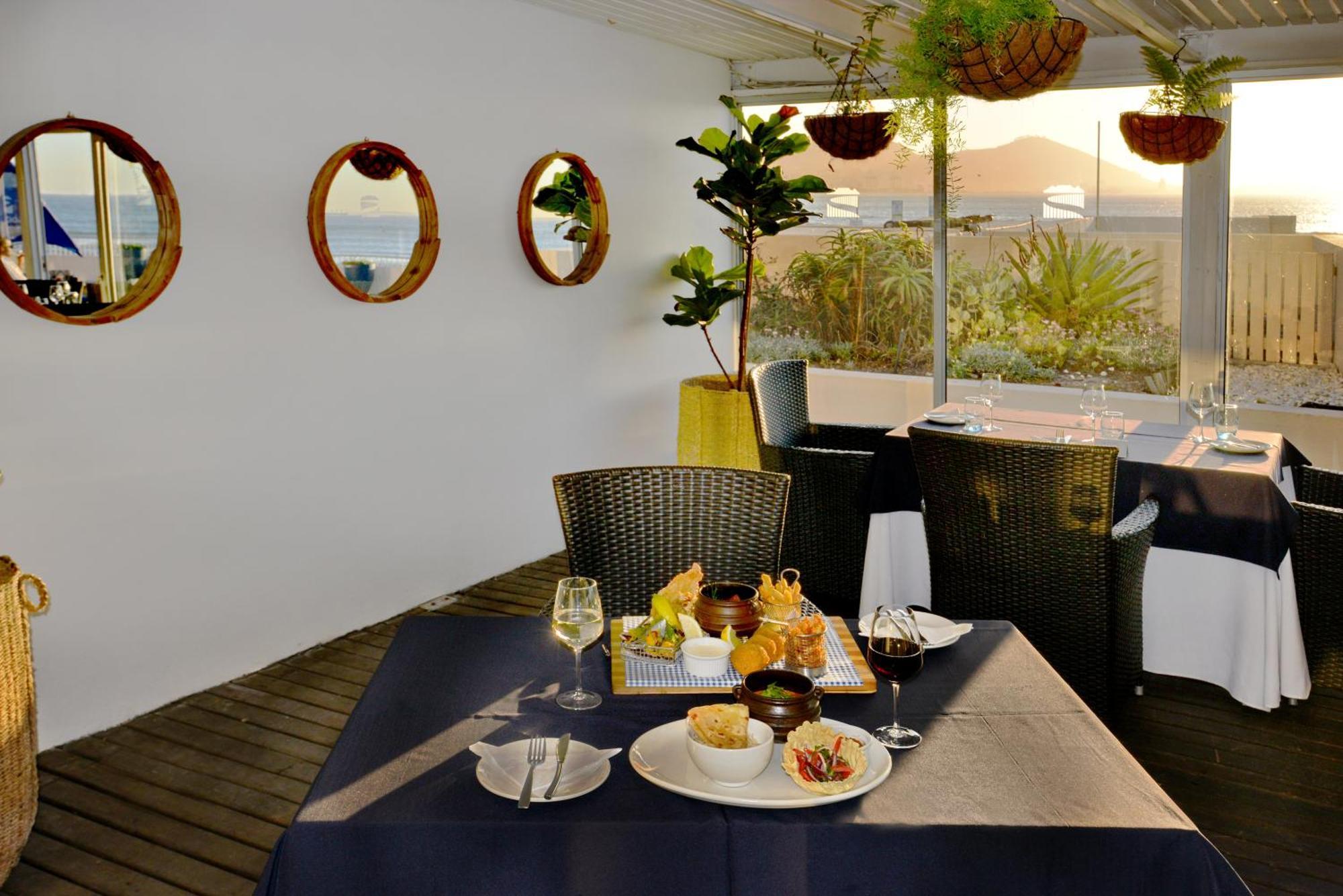 Lagoon Beach Hotel & Spa Le Cap Extérieur photo